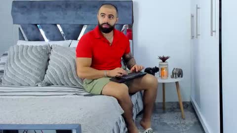 Richard online show from November 2025 01:33:02 PM