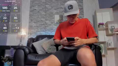 Snapshot of zack_joness10 chatting on July 2026 05:02:01 AM zack_joness10 online show from July 2026 05:02:01 AM