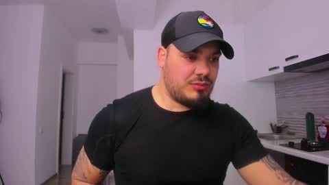 Snapshot of zackconnorsx chatting on April 2026 04:48:01 PM Zack online show from April 2026 04:48:01 PM