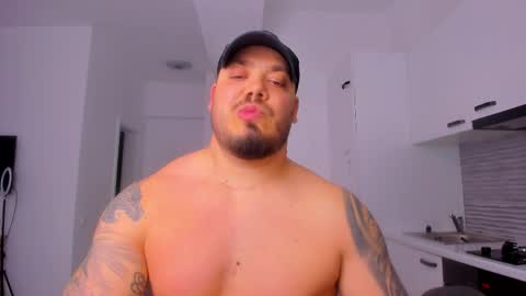 Snapshot of zackconnorsx chatting on April 2026 07:11:02 PM Zack online show from April 2026 07:11:02 PM