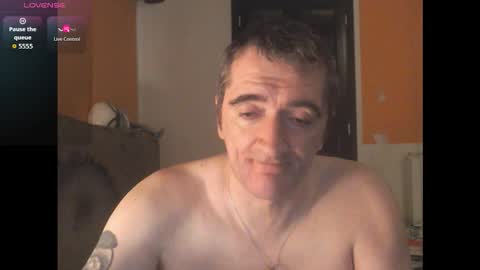 Snapshot of zackhot31 chatting on October 2025 05:57:01 PM Ivan online show from October 2025 05:57:01 PM
