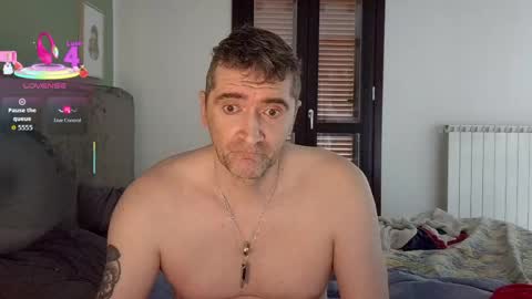 Snapshot of zackhot31 chatting on May 2026 03:30:01 PM Ivan online show from May 2026 03:30:01 PM