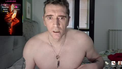 Snapshot of zackhot31 chatting on May 2026 10:43:02 AM Ivan online show from May 2026 10:43:02 AM