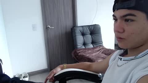 Zackss online show from September 2025 07:05:01 PM