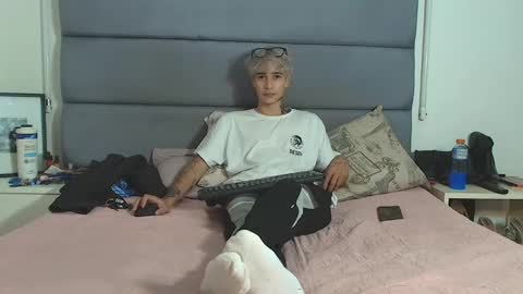 zack online show from March 2025 09:37:01 PM