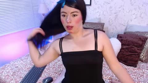  Zafiro   online show from March 2026 03:45:01 PM