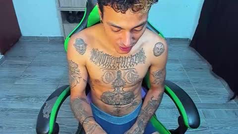 Snapshot of zafirocum chatting on March 2026 12:11:02 PM BiG Zafiro online show from March 2026 12:11:02 PM