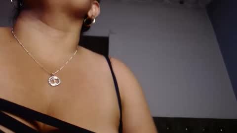 Snapshot of zahi_willx chatting on October 2025 01:52:02 AM Zahi ... wants to play with everyone...yessss online show from October 2025 01:52:02 AM