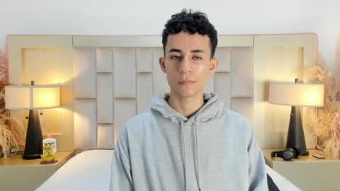 zahir_ashar online show from April 2026 07:33:01 PM