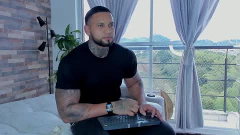 Snapshot of zain_diesel7 chatting on December 2024 10:12:01 PM INSTAGRAM yormanfit7 online show from December 2024 10:12:01 PM