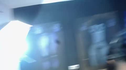 zalommee online show from April 2026 07:07:02 PM