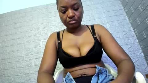 Snapshot of zamara__ chatting on November 2025 11:21:02 PM Zamara online show from November 2025 11:21:02 PM