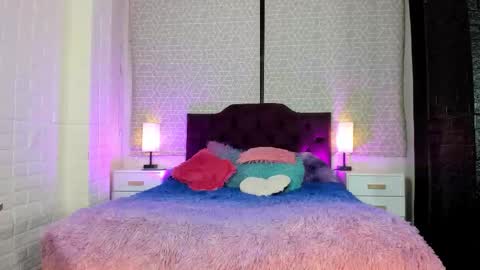 Snapshot of zamara_kleii chatting on September 2025 05:09:02 AM Zamara Kleii online show from September 2025 05:09:02 AM