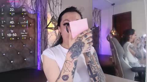 Snapshot of zami_escobar_of chatting on November 2025 06:17:01 PM online show from November 2025 06:17:01 PM