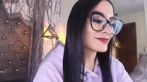 Snapshot of zami_escobar_of chatting on November 2025 05:13:02 PM online show from November 2025 05:13:02 PM