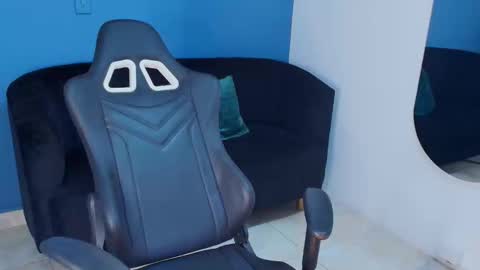 zamira_taylor online show from November 2025 03:28:01 AM