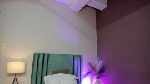 Snapshot of zamira_taylor chatting on April 2026 06:19:01 AM zamira_taylor online show from April 2026 06:19:01 AM