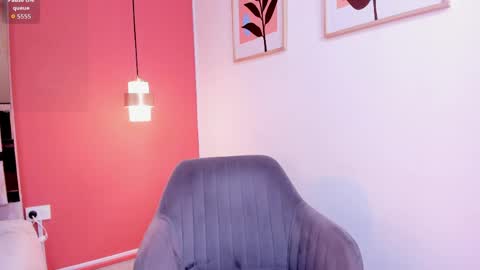 Snapshot of zamira_taylor chatting on May 2026 11:01:04 PM zamira_taylor online show from May 2026 11:01:04 PM