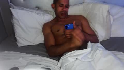 Snapshot of zamoraedii1994 chatting on December 2024 05:00:02 PM Edii online show from December 2024 05:00:02 PM