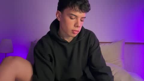 Snapshot of zamuel_18 chatting on June 2026 02:45:02 AM zamuel -15 off online show from June 2026 02:45:02 AM
