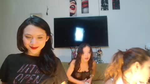 Snapshot of zandra6ghal chatting on November 2025 06:53:01 PM zandra6ghal online show from November 2025 06:53:01 PM