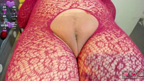 Zandra online show from October 2025 11:50:02 AM