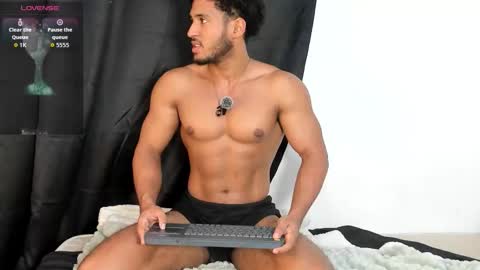 Zane Lux online show from November 2025 11:10:01 AM