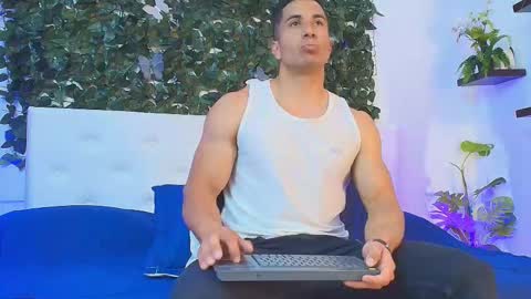 zanemaverick online show from October 2025 12:06:01 PM