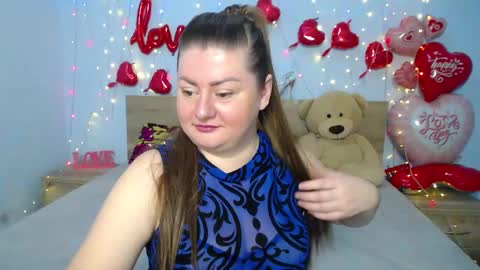 zannadreil online show from February 2025 07:10:01 PM