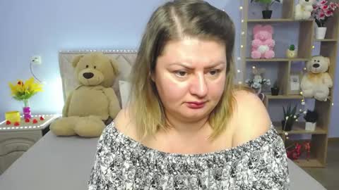 zannadreil online show from March 2025 10:31:02 PM