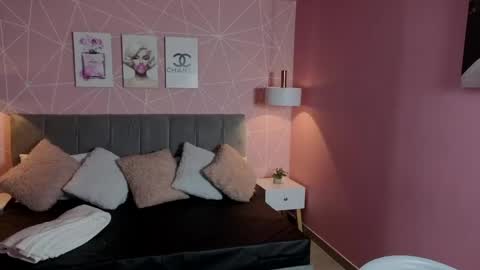 Snapshot of zara__sweet chatting on May 2026 01:17:01 PM Zara Sweet online show from May 2026 01:17:01 PM