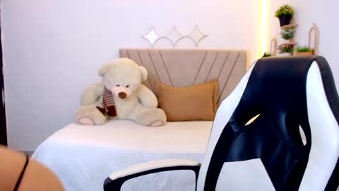 Snapshot of zara_cute18 chatting on July 2026 12:08:01 PM Zara online show from July 2026 12:08:01 PM