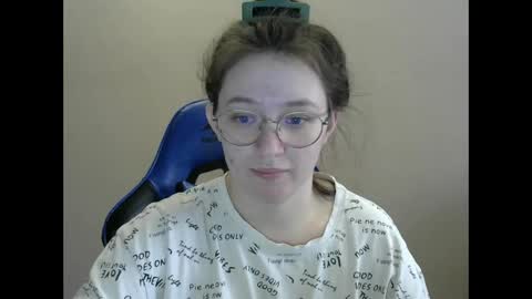 Snapshot of zara_golden chatting on February 2025 06:09:01 AM chaturcum online show from February 2025 06:09:01 AM