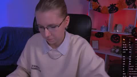 Snapshot of zara_lys chatting on November 2025 07:49:02 PM ur kitten 3 online show from November 2025 07:49:02 PM