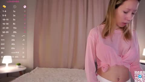 Snapshot of zara_shine chatting on November 2025 06:20:01 PM Criss online show from November 2025 06:20:01 PM