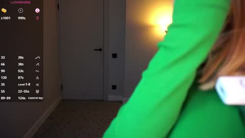 Criss  online show from April 2026 06:09:01 PM