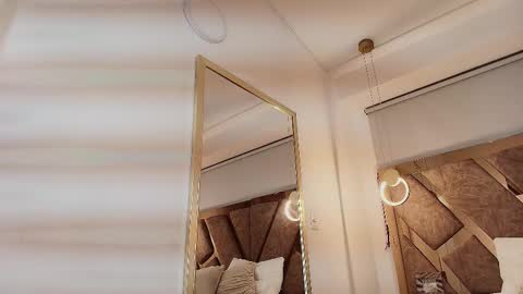 Zarah Andrews online show from September 2025 12:16:01 PM