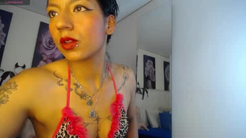 Snapshot of zarahbennet chatting on April 2026 01:01:01 PM Zarah online show from April 2026 01:01:01 PM