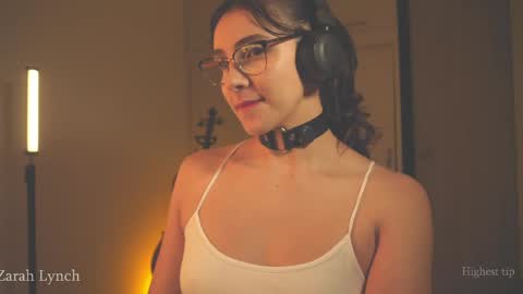 Snapshot of zarahlynch chatting on April 2026 11:27:02 PM Miss Lynch Next show 2911 online show from April 2026 11:27:02 PM