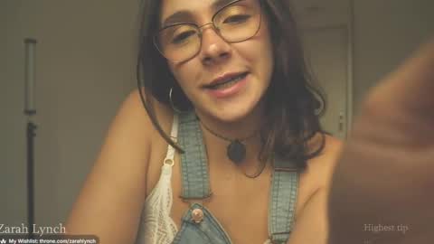 Snapshot of zarahlynch chatting on April 2026 08:21:01 PM Miss Lynch Next show 2911 online show from April 2026 08:21:01 PM