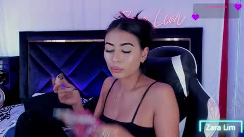 Zara Lim  online show from October 2025 06:53:01 PM