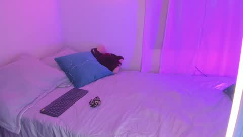   online show from February 2025 04:57:02 PM