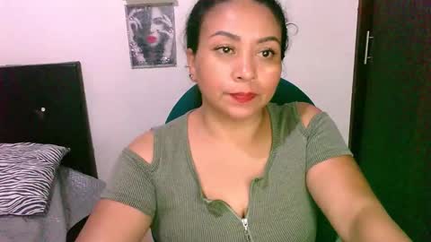 Snapshot of zaray_45bella chatting on March 2026 10:24:02 PM zaray online show from March 2026 10:24:02 PM