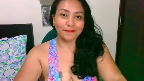 Snapshot of zaray_45bella chatting on April 2026 09:42:02 PM zaray online show from April 2026 09:42:02 PM