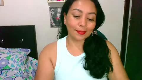 Snapshot of zaray_45bella chatting on April 2026 09:39:33 PM zaray online show from April 2026 09:39:33 PM