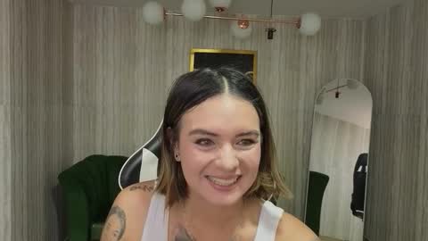 Isabella online show from January 2026 12:33:02 PM