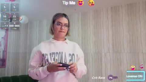 Isabella online show from March 2026 01:06:01 PM