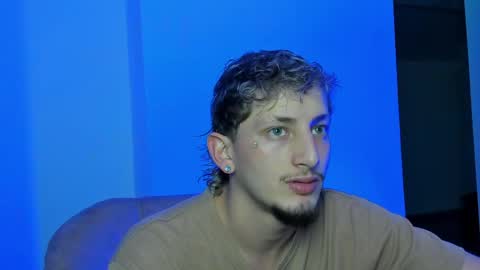 Snapshot of zarcoox chatting on April 2026 03:29:01 AM Zarcoo online show from April 2026 03:29:01 AM