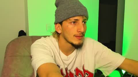 Snapshot of zarcoox chatting on April 2026 03:42:01 AM Zarcoo online show from April 2026 03:42:01 AM