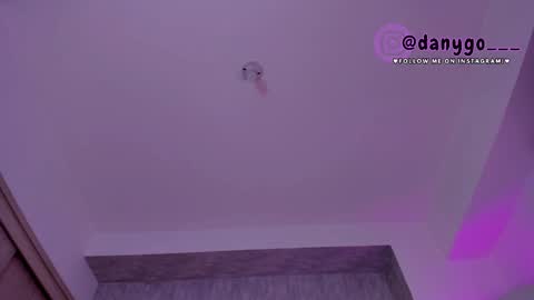 Zariana online show from March 2025 09:31:02 PM